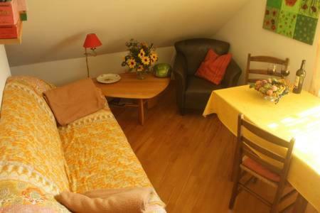 Moebliertes Zimmer, Pluederhausen Pluderhausen Exteriör bild